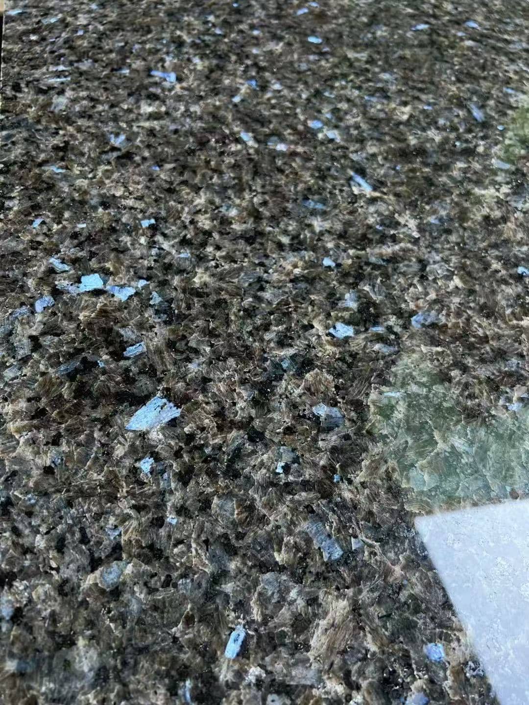 Granite Slabs for Countertops, Floors and Exterior Areas gallery image